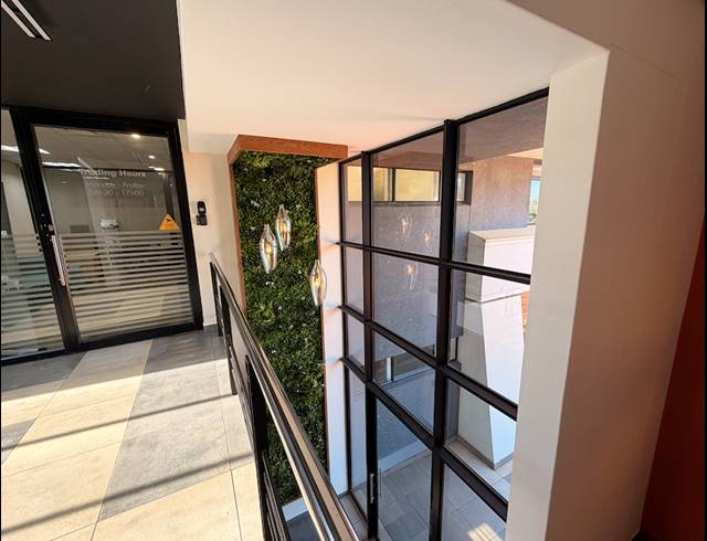 255M² OFFICE TO LET IN LA LUCIA RIDGE